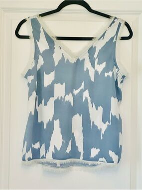 HALOGEN Top Blue Ivory V Neck Fine Fringe Sz S